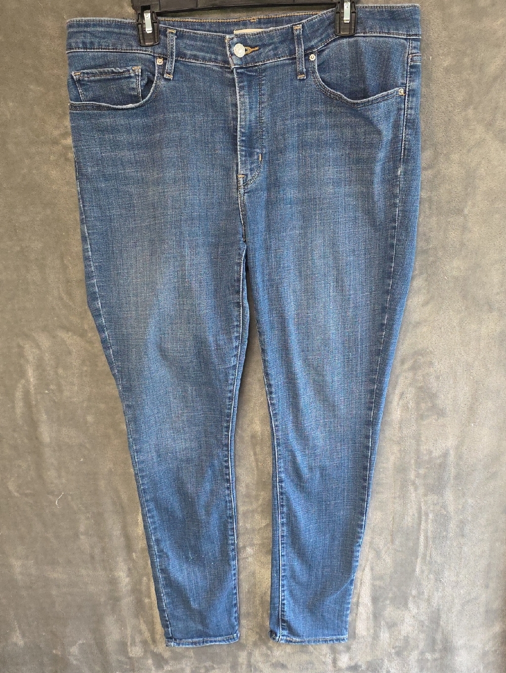 Levi's 711 Skinny Jeans